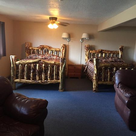 Harrison Inn Duchesne エクステリア 写真
