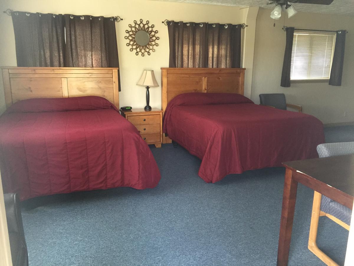 Harrison Inn Duchesne エクステリア 写真